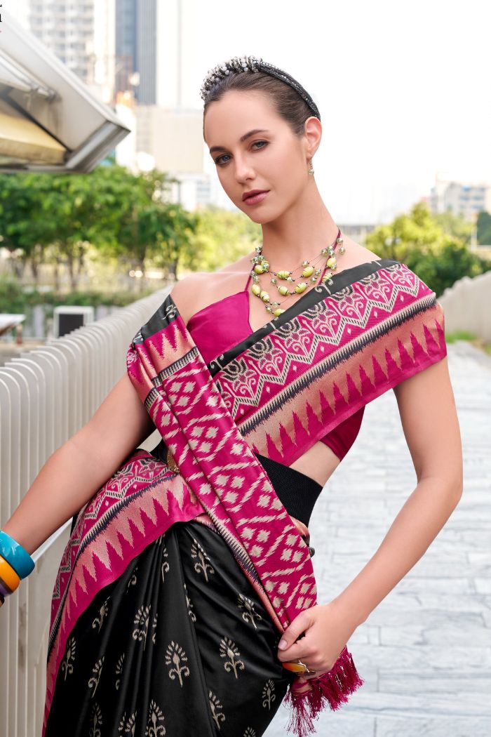 Qutub Minar Black Pure Soft Banarasi Silk Ikkat Weaving Saree