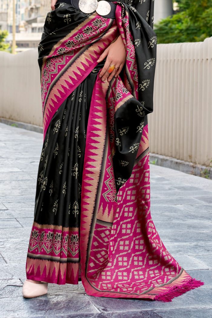 Qutub Minar Black Pure Soft Banarasi Silk Ikkat Weaving Saree