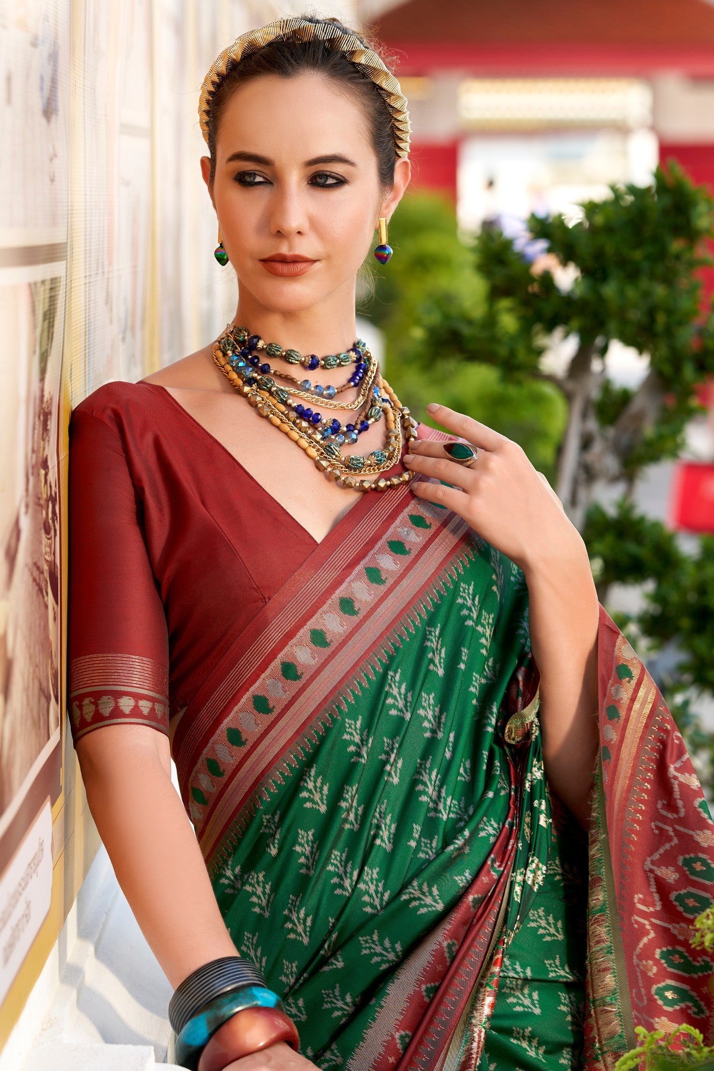 Taj Mahal Dark Green Soft Banarasi Ikkat Silk Woven Saree