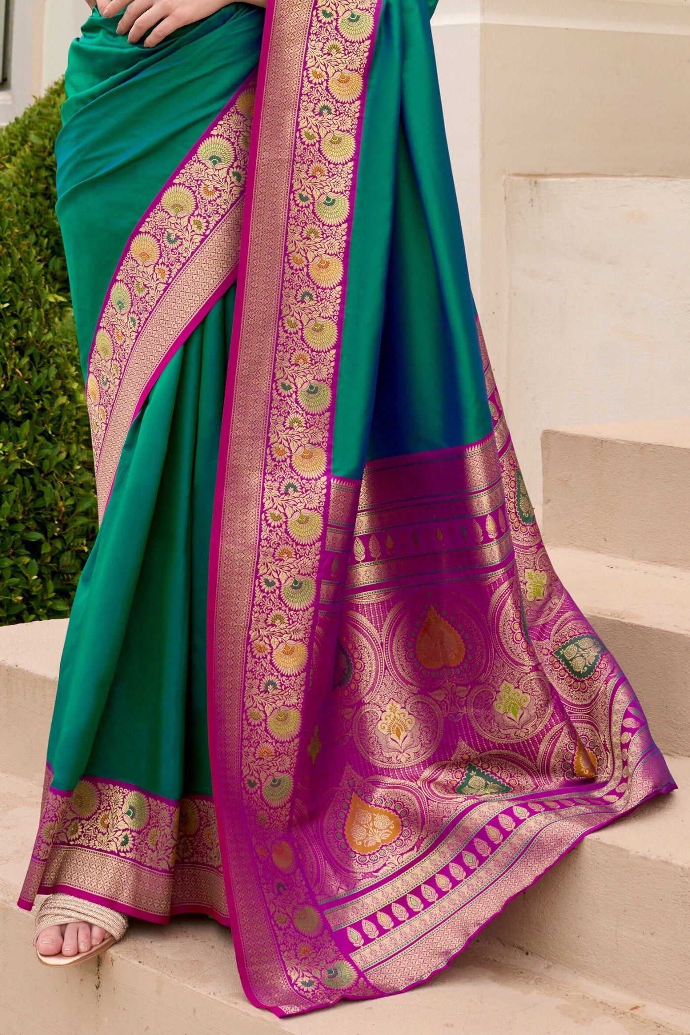 Defender Pine Green Pure Soft Banarasi Silk Weaving  Saree