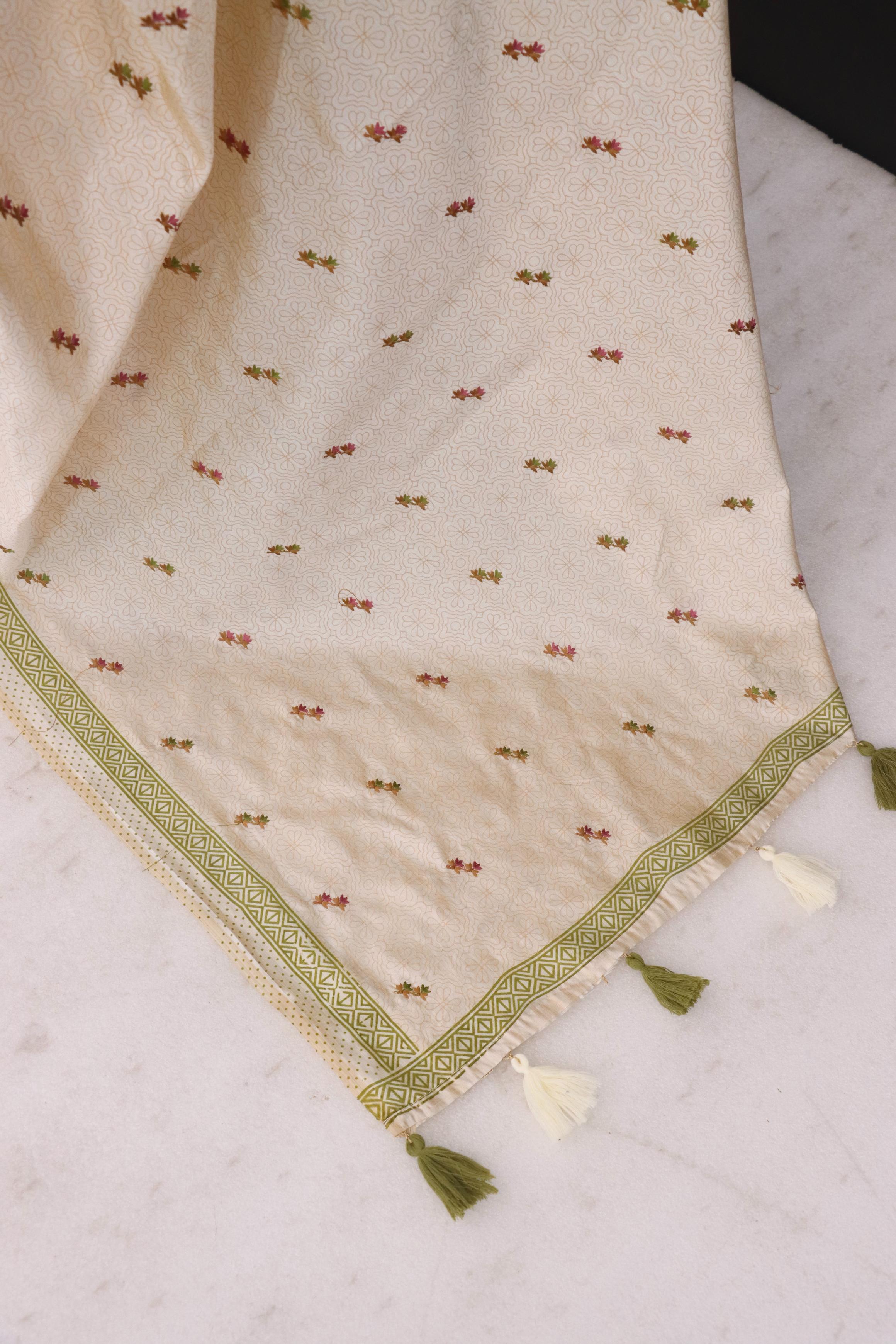Summer Special Green Small Flower Katha Work Linen Silk Saree