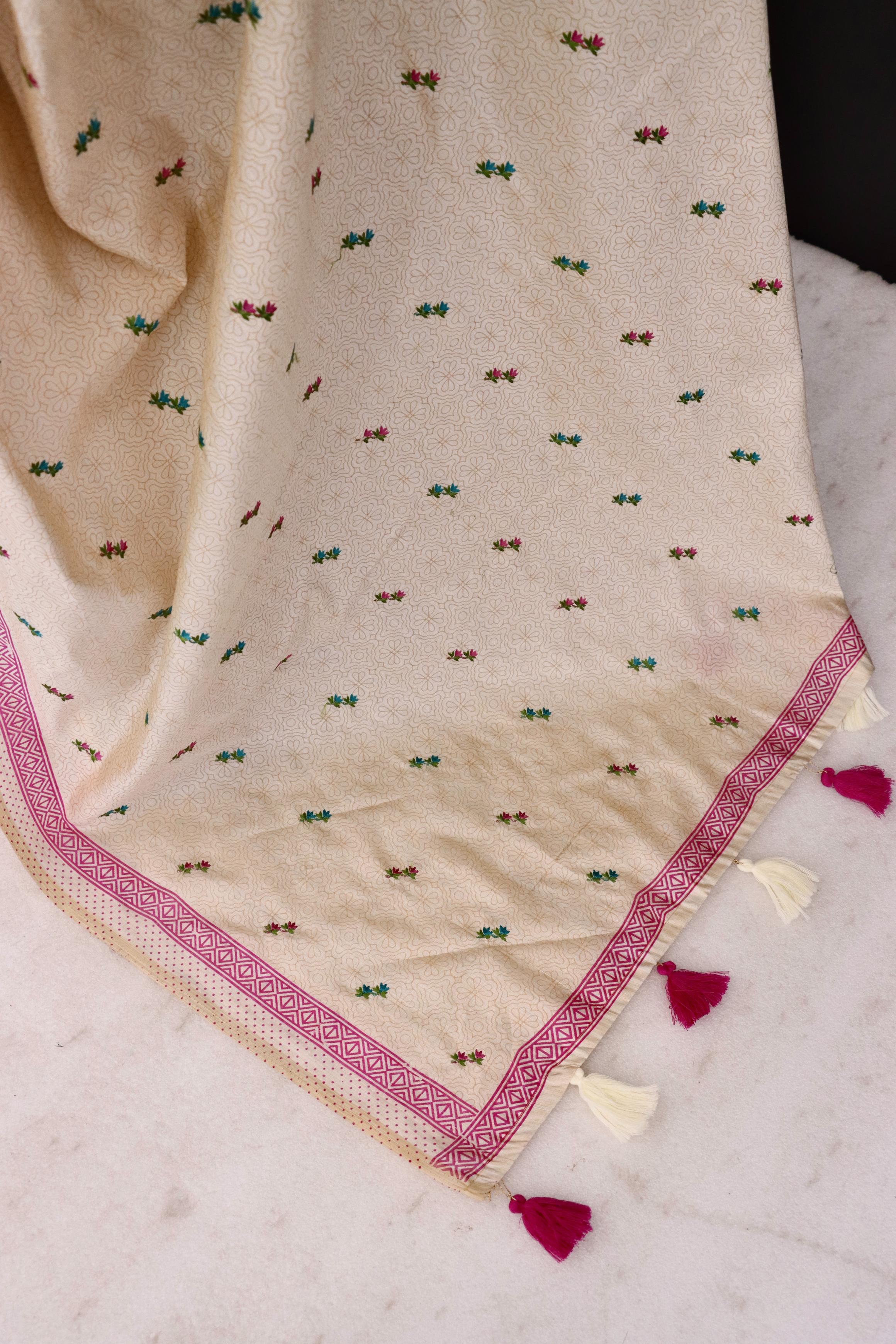 Summer Special Pink Small Flower Katha Work Linen Silk Saree