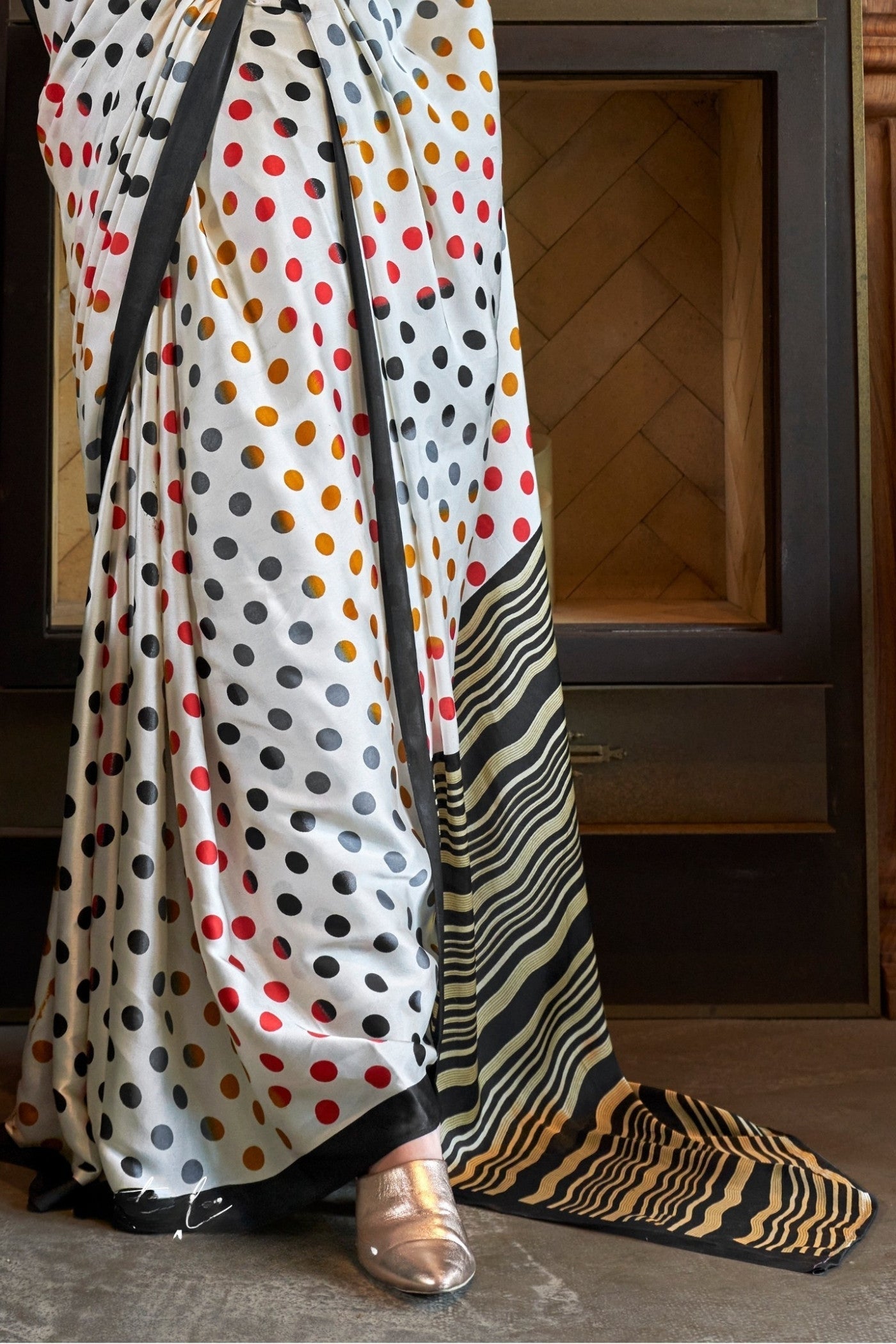 High-end Frost White and Midnight Black Ajrakh Patola Printed Satin Crepe Saree