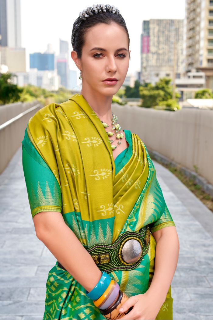 Qutub Minar Green Pure Soft Banarasi Silk Ikkat Weaving Saree