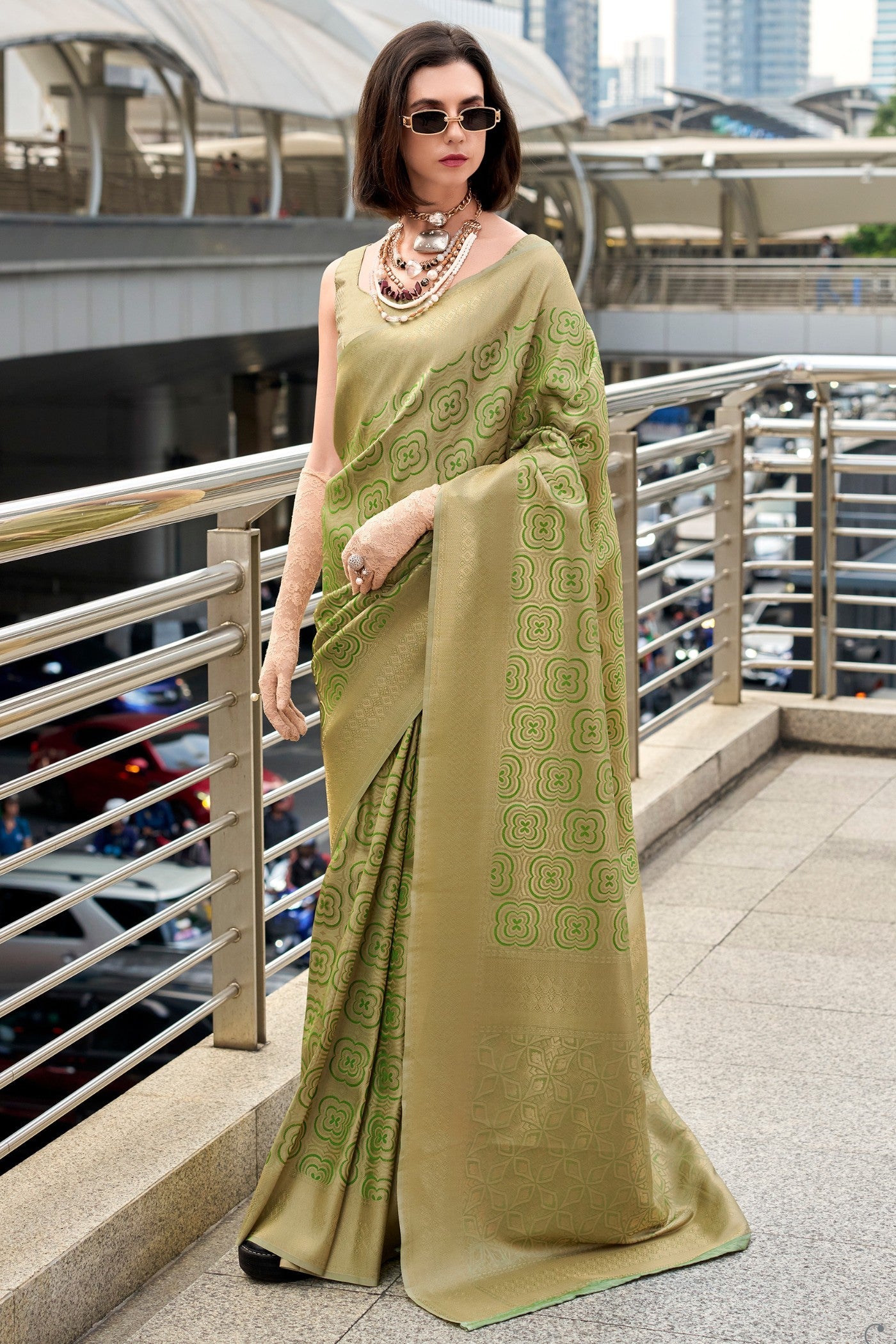 Butterscotch Spring Green Kanchivaram Buttery Silk Weaving Saree