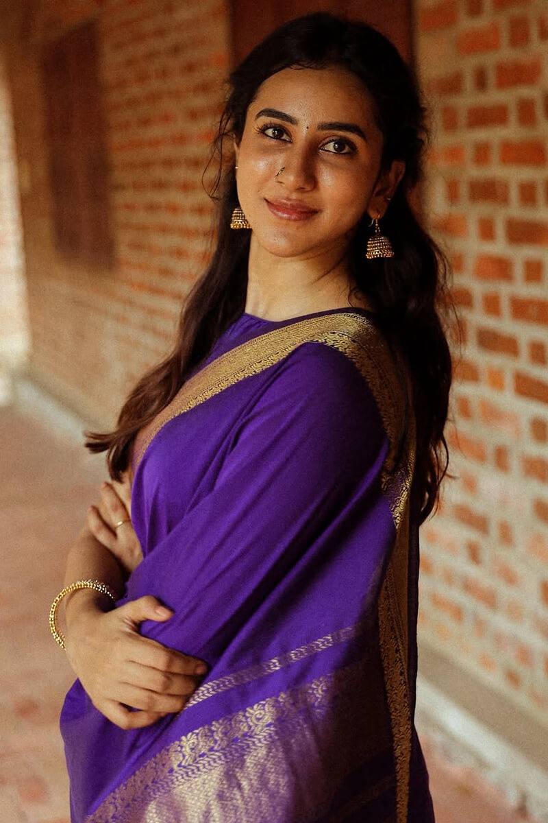 Vibrant Purple Soft Lichi Silk Weaving Saree