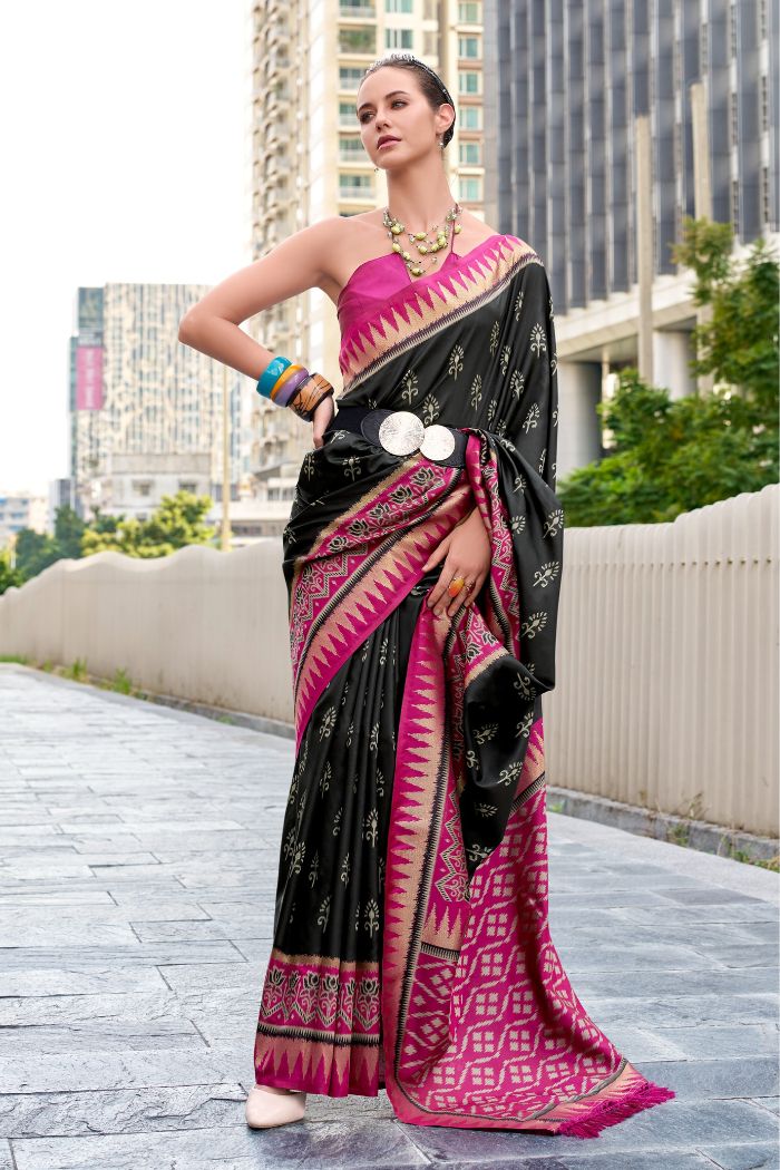 Qutub Minar Black Pure Soft Banarasi Silk Ikkat Weaving Saree