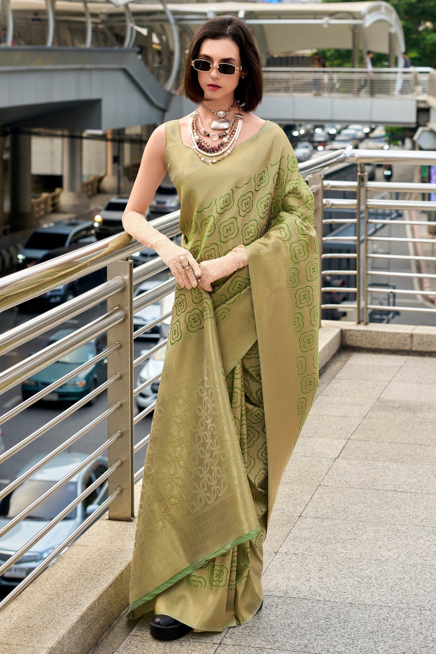 Butterscotch Spring Green Kanchivaram Buttery Silk Weaving Saree