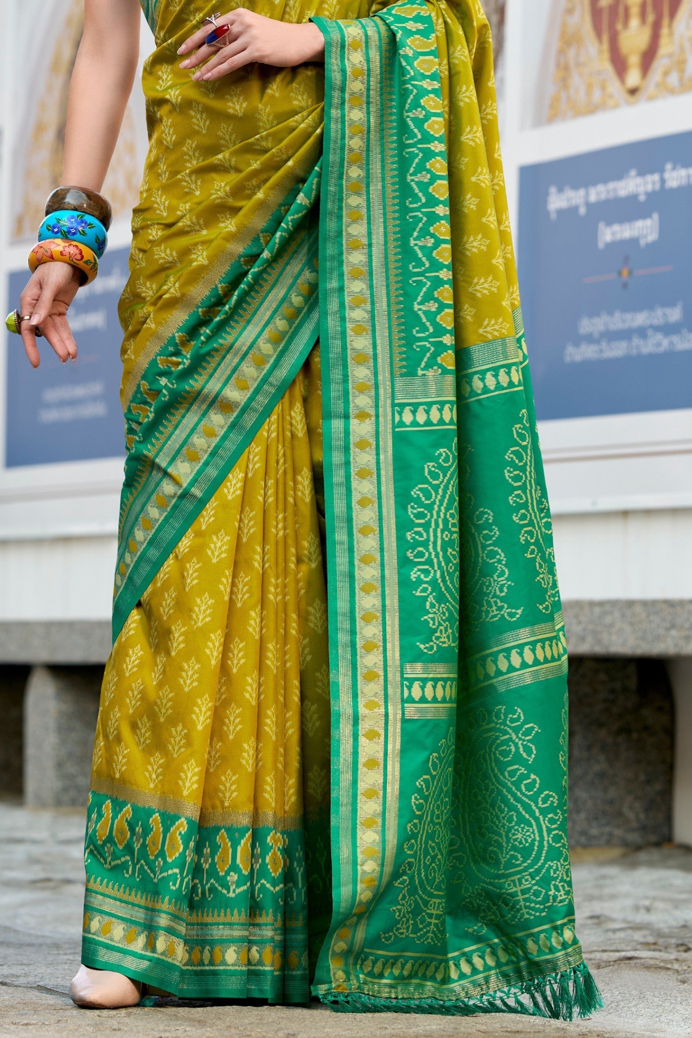 Taj Mahal Mehndi Soft Banarasi Ikkat Silk Woven Saree
