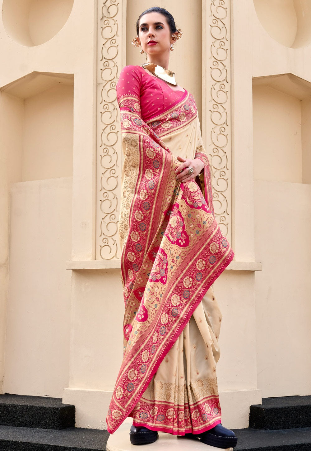 Soudarya Cream Pure Soft Banarasi Silk Waving Saree
