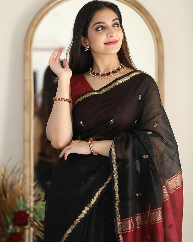 Charming Black Cotton Silk Weaving Saree
