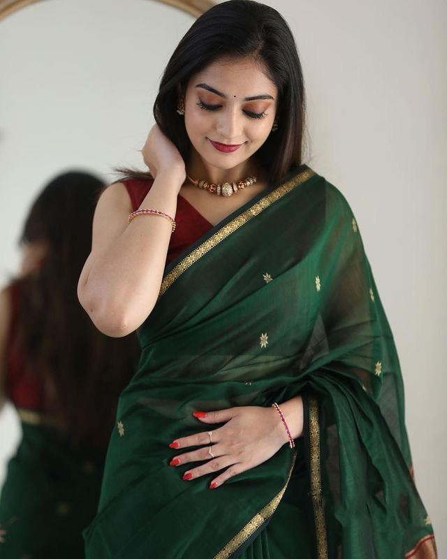 Fairytale Moss GreenCotton Silk Weaving Saree