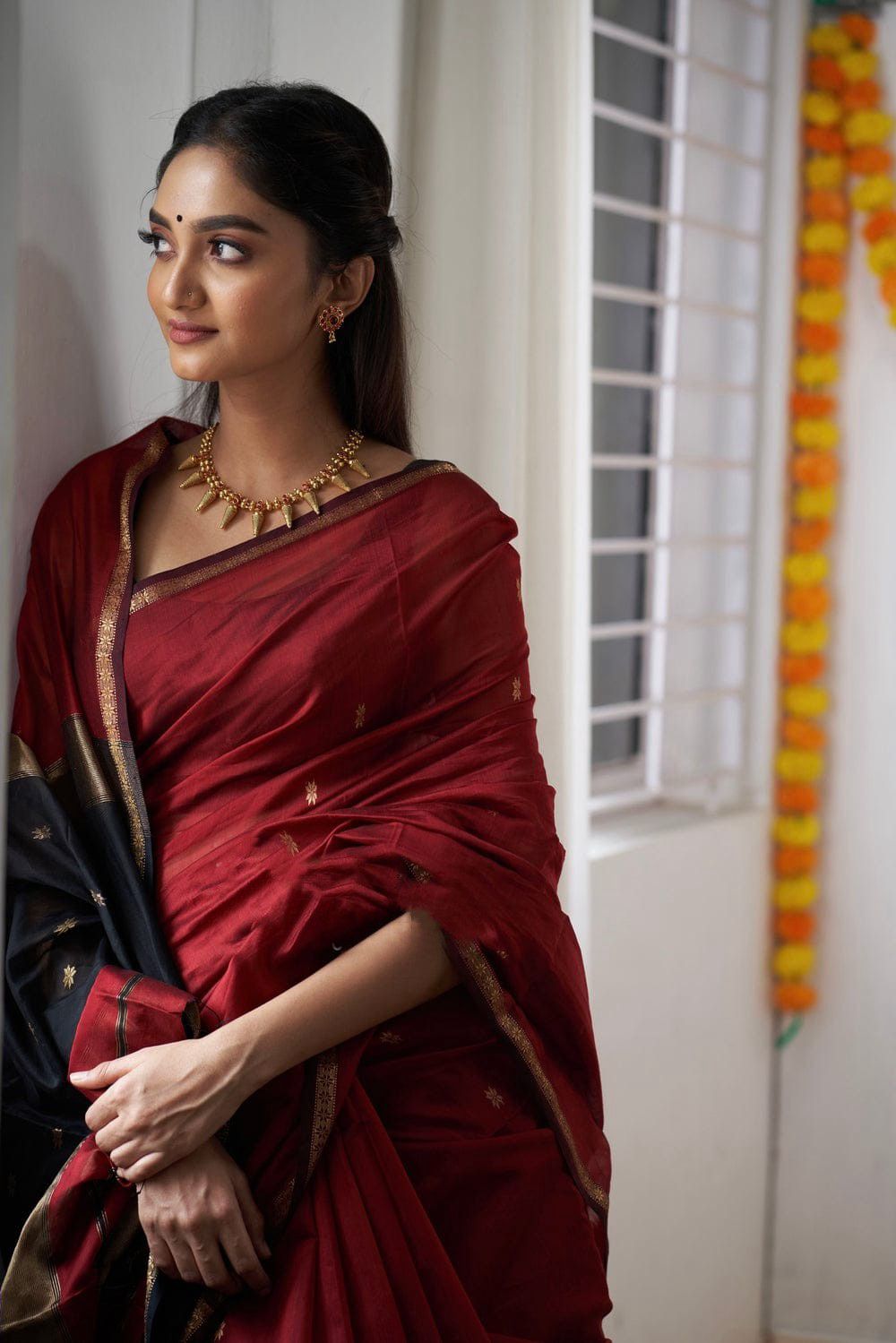 Gorgeous Maroon Cotton Silk Weaving Saree