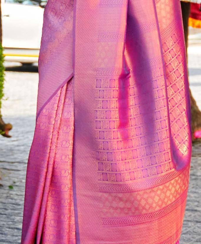 Amiable Purple Kanjivaram Silk Weaving Saree