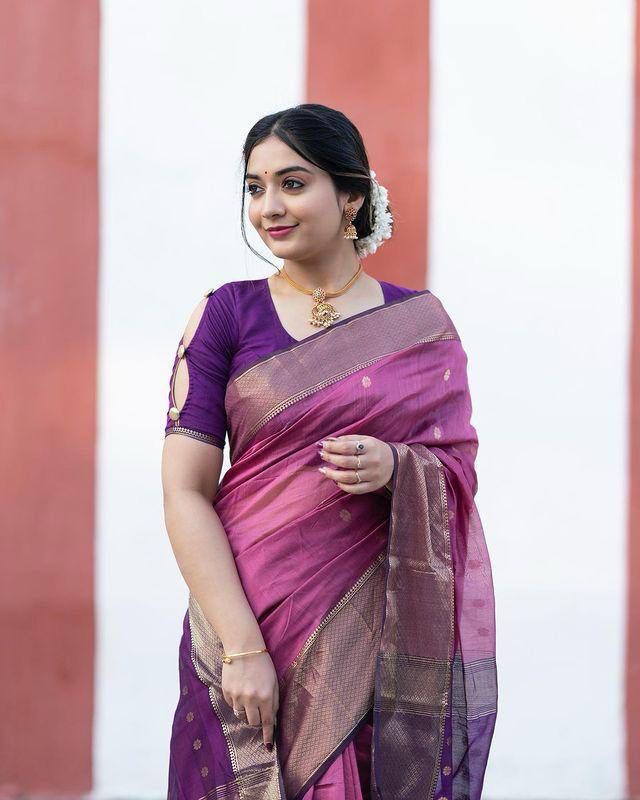 Fairytale Lavendor Soft Silk Weaving Saree