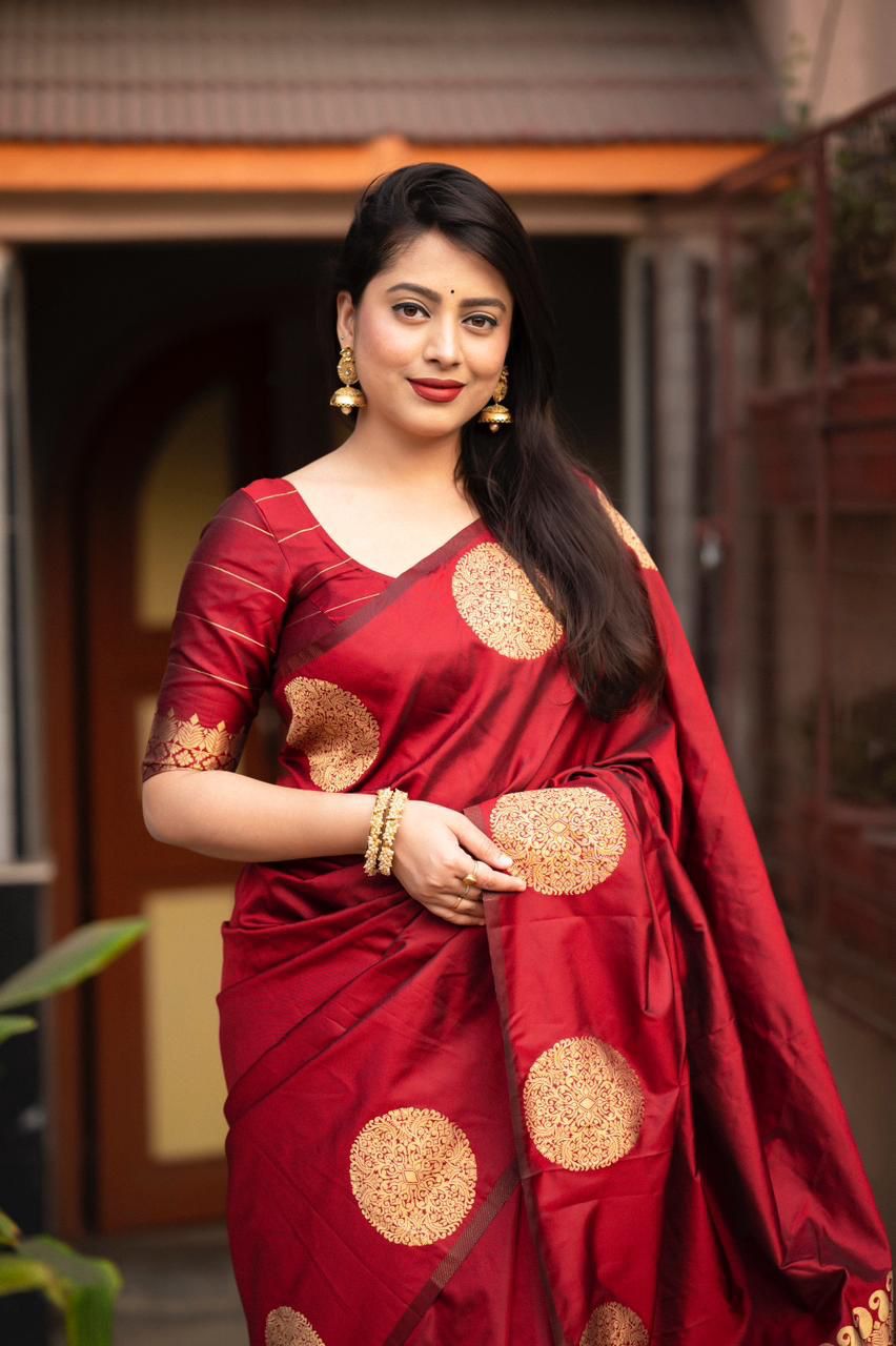 Graceful Maroon Soft Silk Weaving Saree