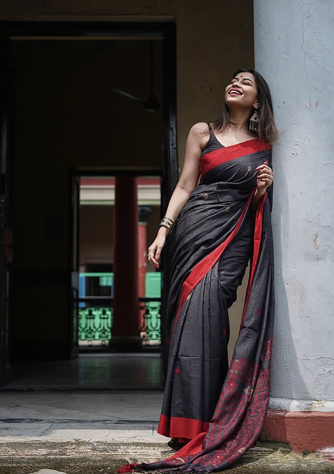 Ointment Black Cotton Silk Weaving Saree
