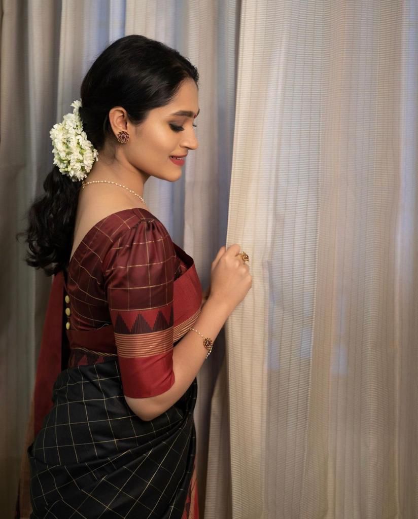 Stunning Black Soft Silk Weaving Saree