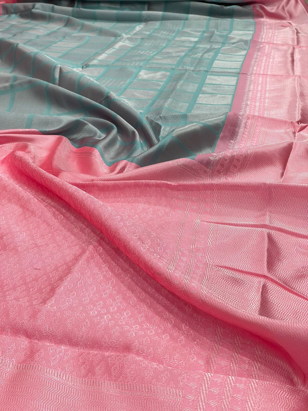 Priceless Grey Soft Silk Weaving Saree