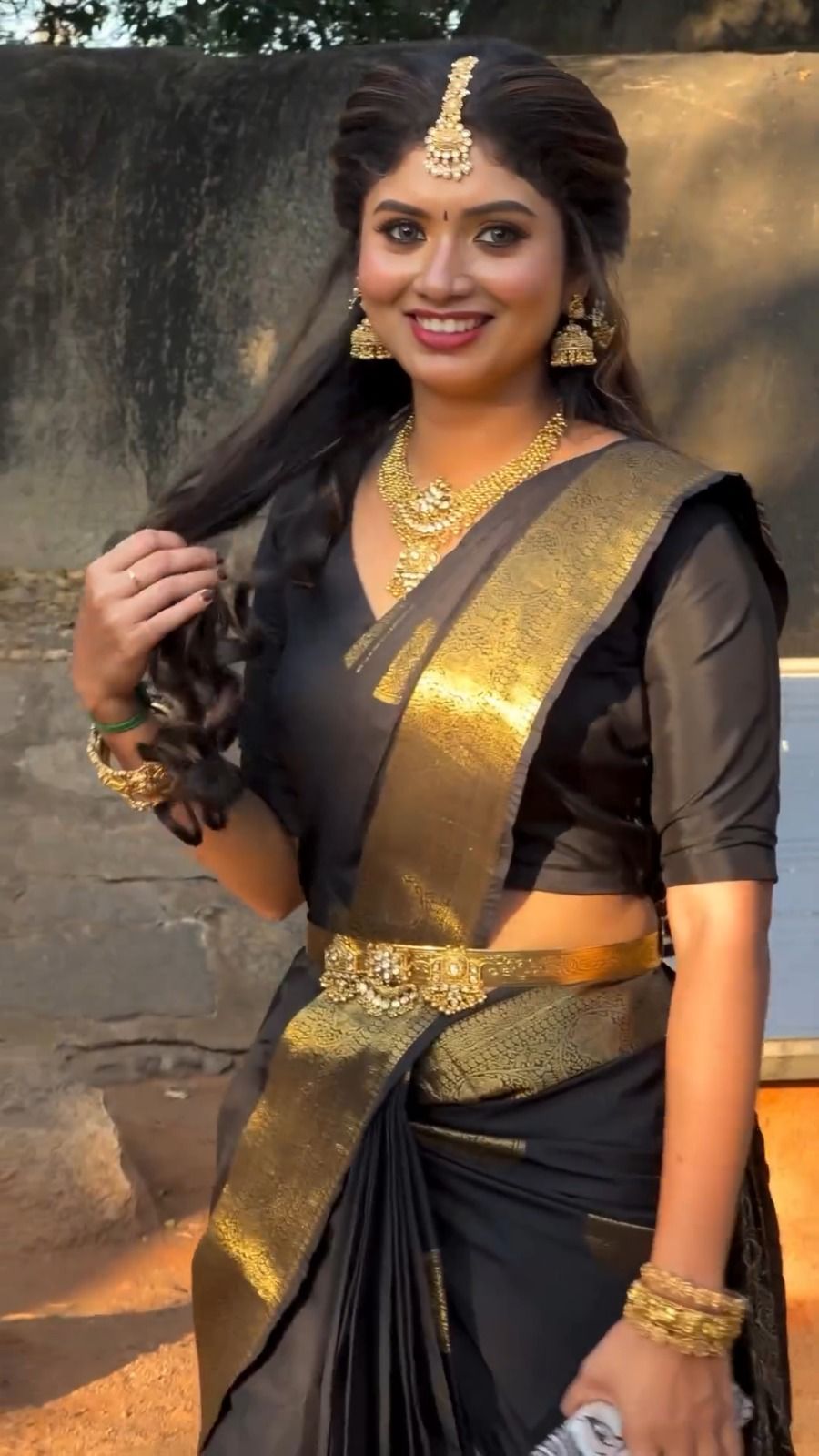 Extraordinary Black Soft Silk Weaving Saree