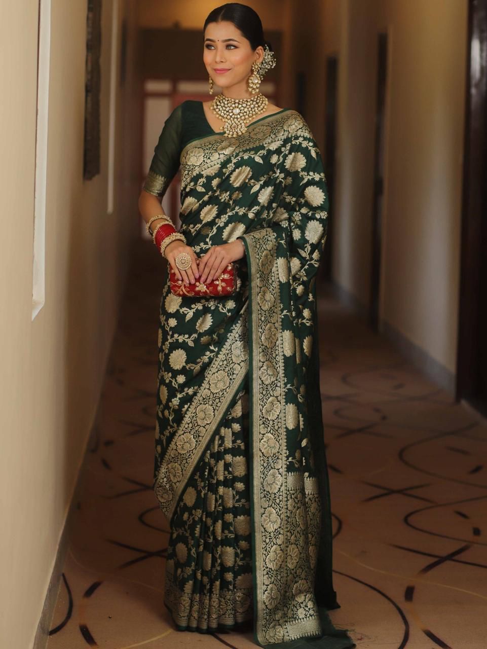 Desultory Green Soft Silk Weaving Saree