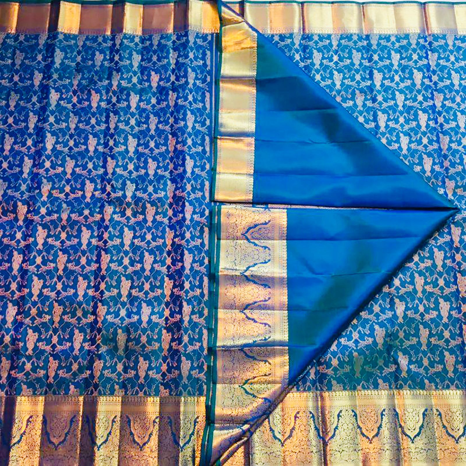 Dazzling Royal Blue Soft Silk Weaving Saree