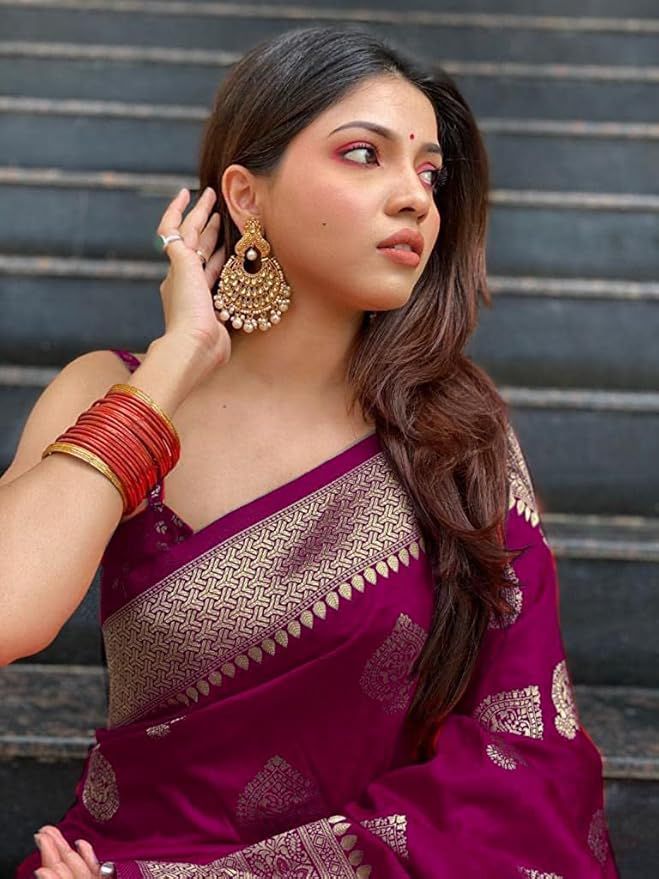 Splendid Purple Soft Silk Weaving Saree