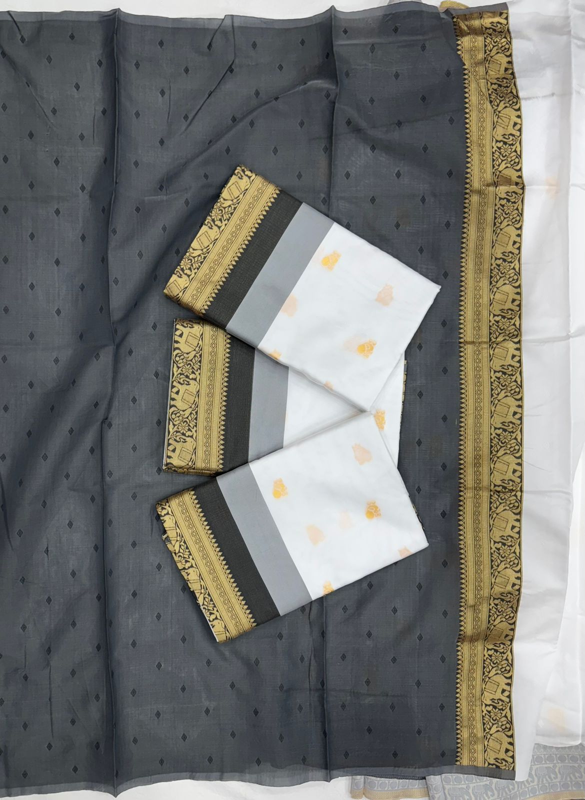 Charming Off White Soft Silk Weaving Saree