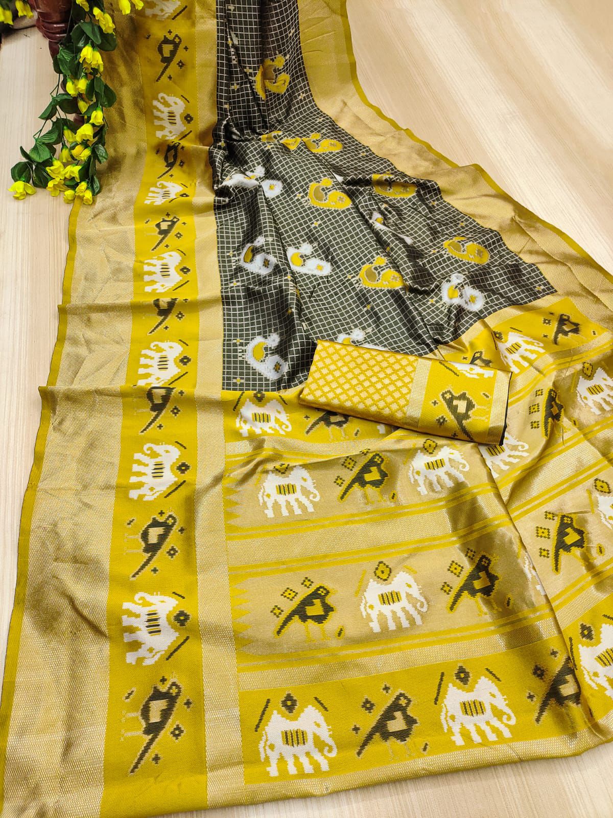 Attractive Black and Yellow Soft Silk Weaving Saree