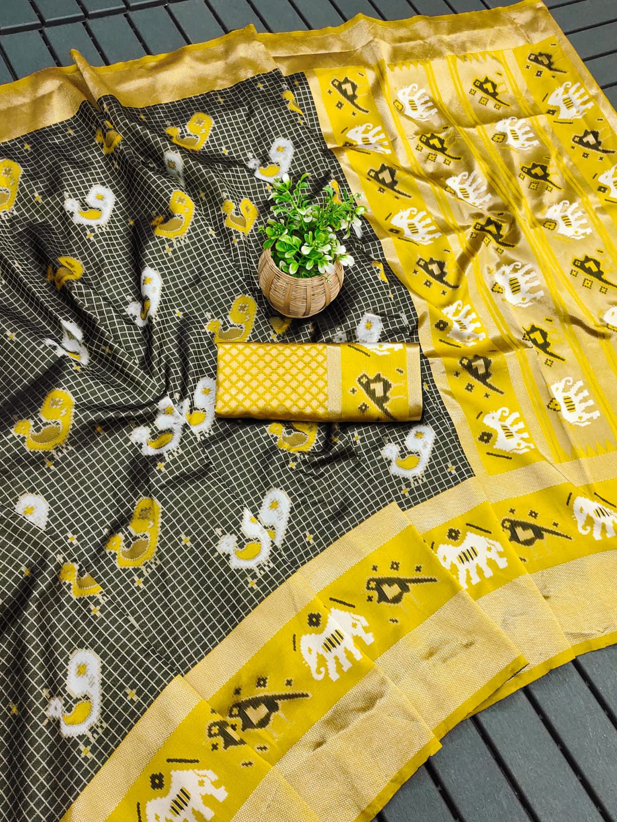 Attractive Black and Yellow Soft Silk Weaving Saree