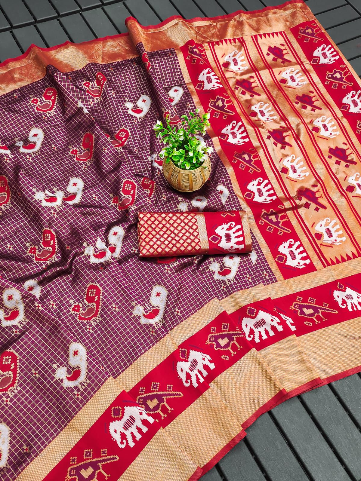 Majesty Purple Soft Silk Weaving Saree