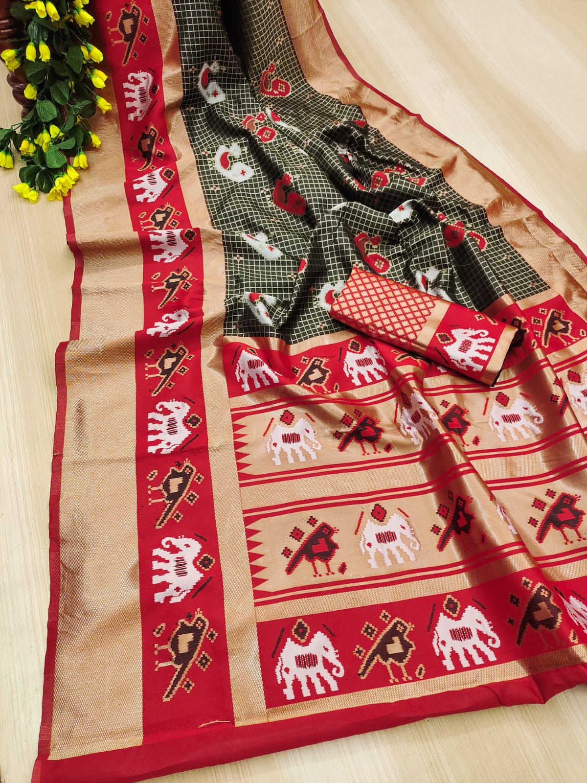 Phenomenal Black and Red Soft Silk Weaving Saree