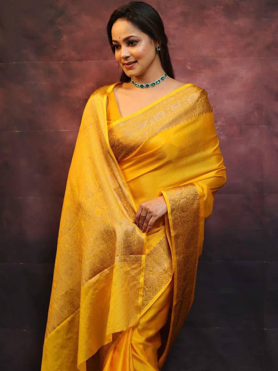 Mesmeric Yellow Soft Silk Weaving Saree