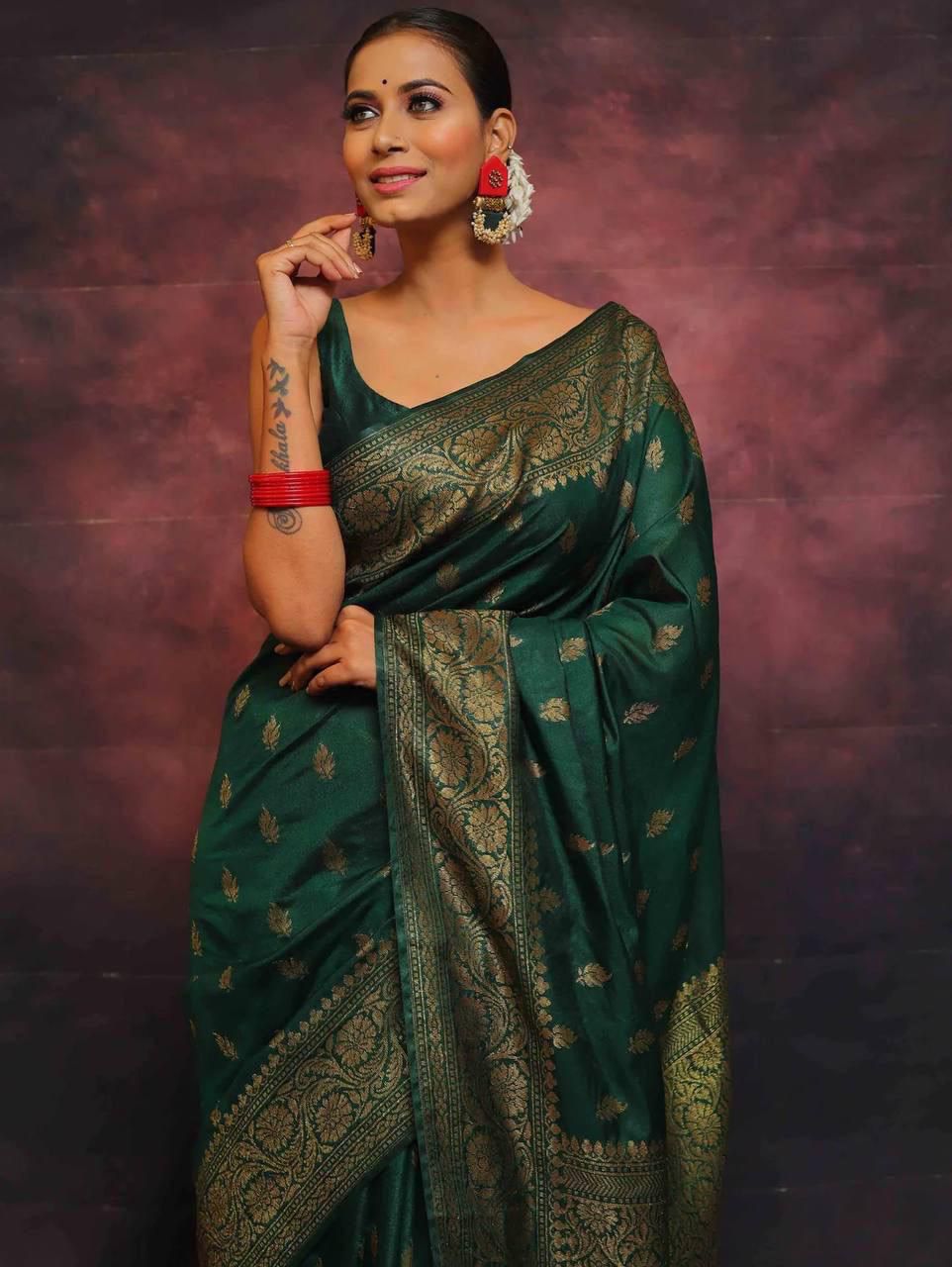 Precious Dark Green Soft Silk Weaving Saree