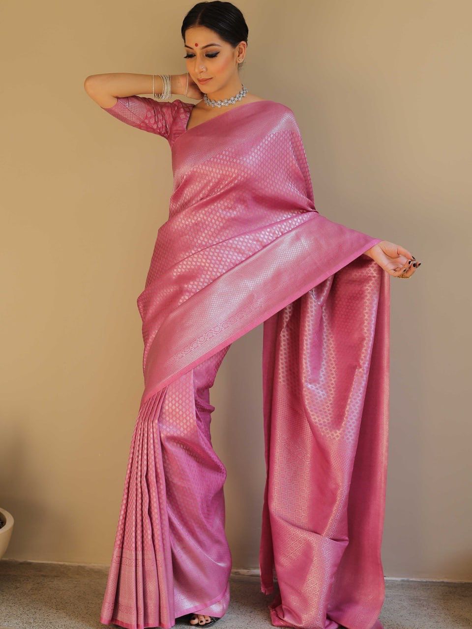Fabulous Pink Soft Silk Weaving Saree