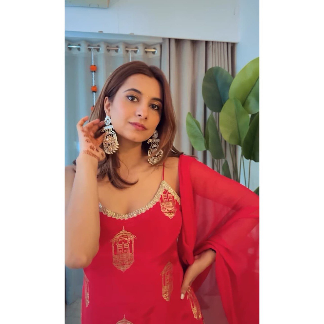Desultory Red Georgette Thread Work Sharara Suit Set