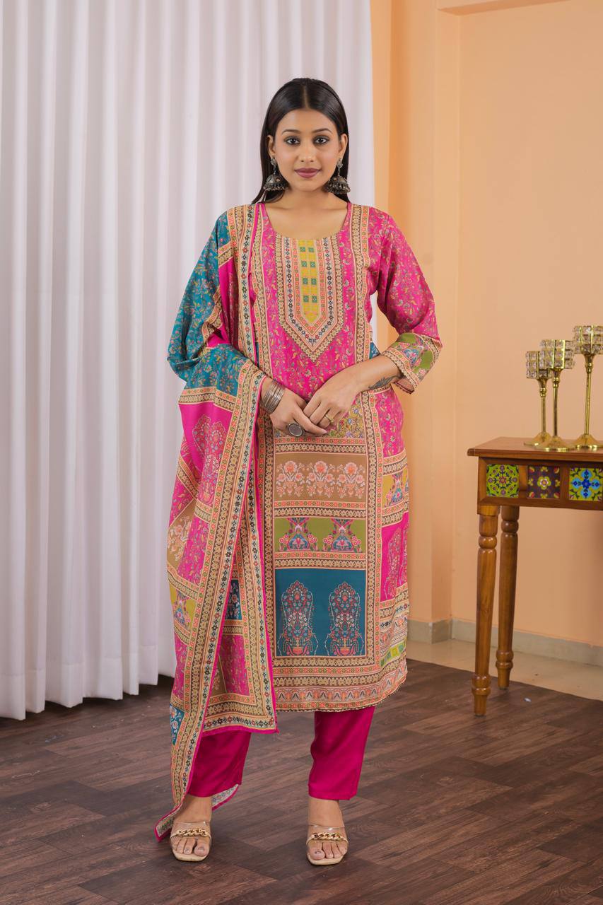 Confounding Pink Maslin Digital Print Suit Set