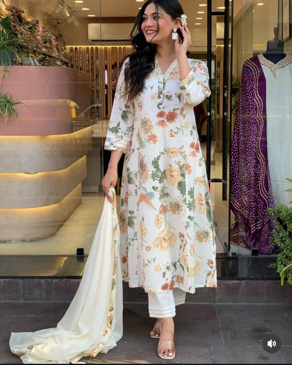 Blooming Off White Mul Cotten Flower Printed Suit Set