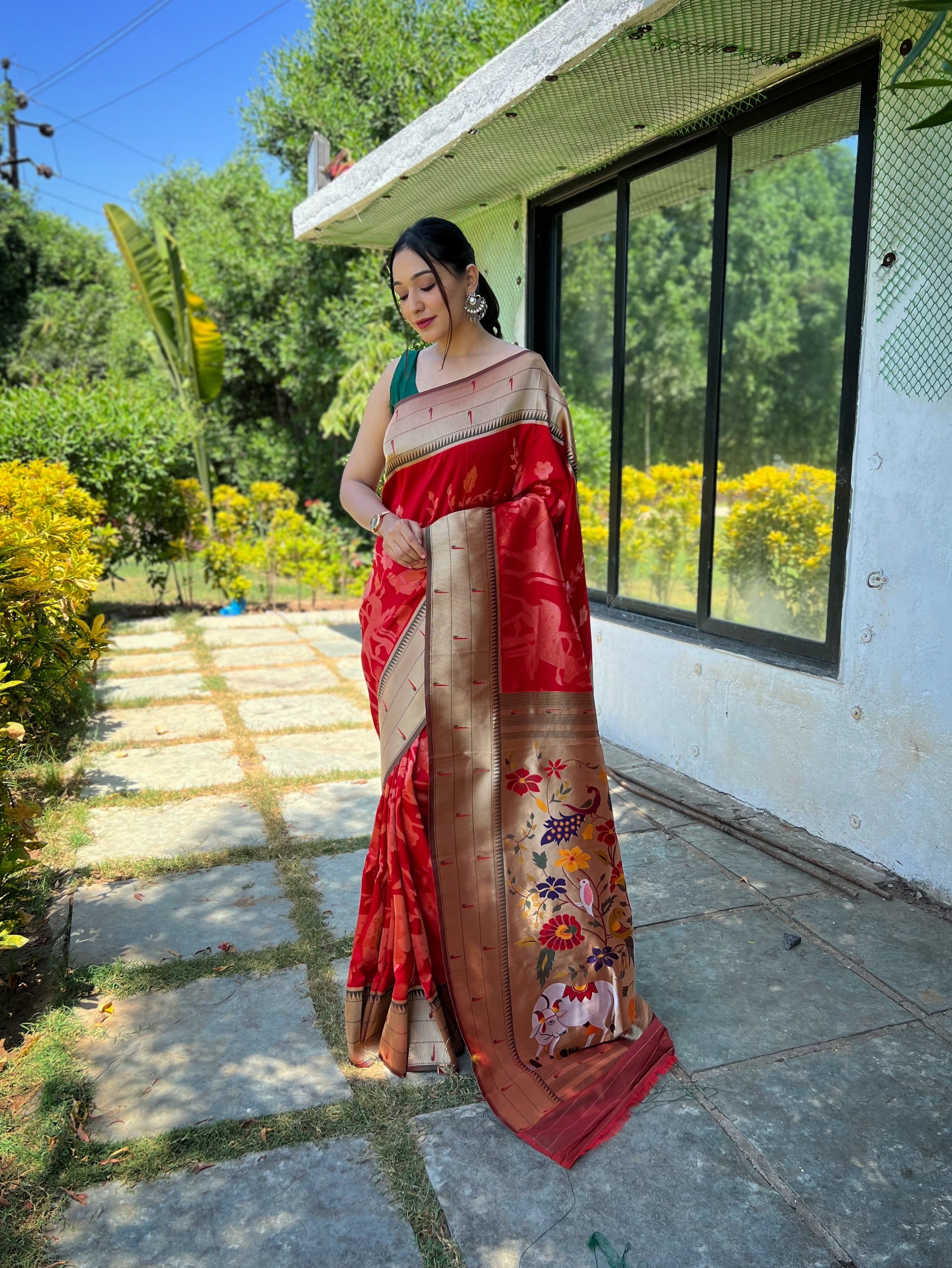 Traditional Design Patterns red Soft paithani silk saree