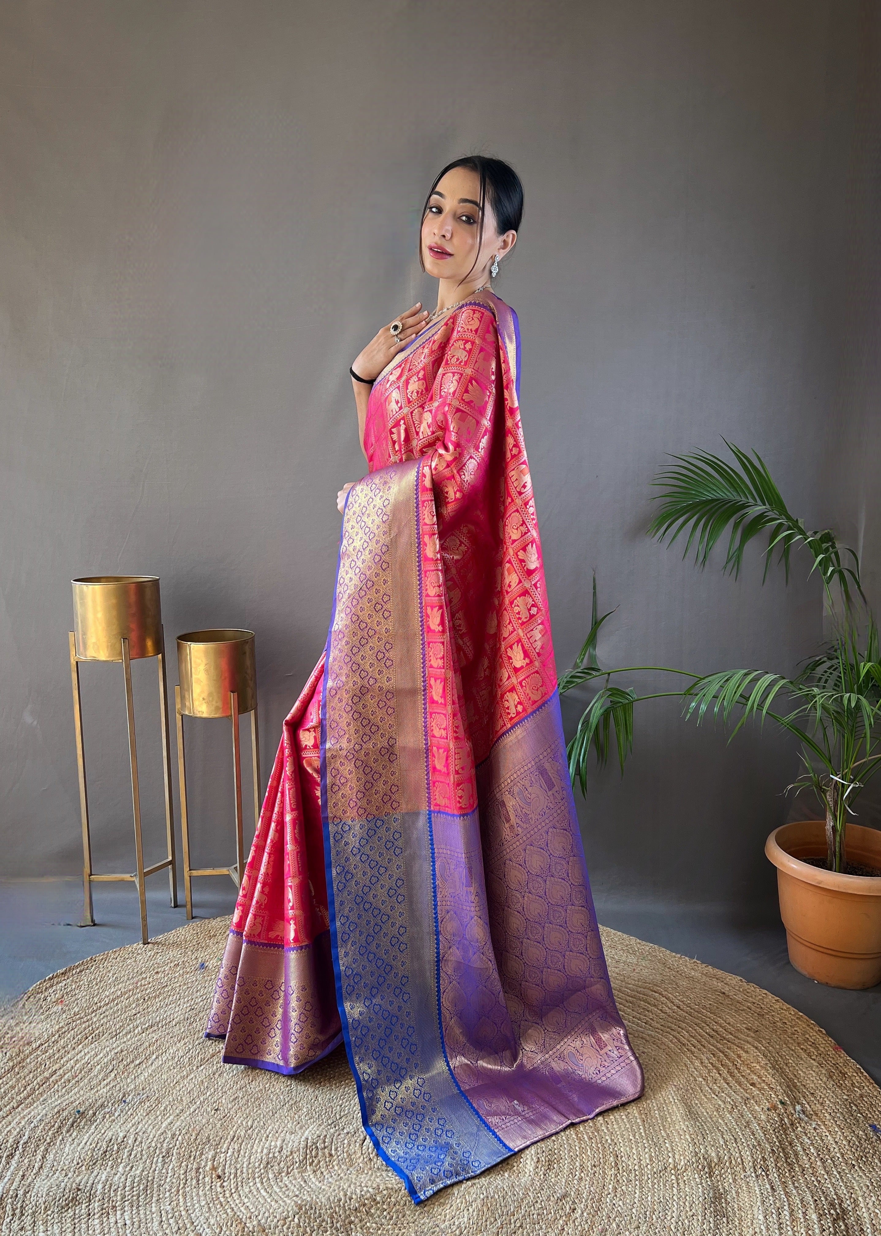 Blended Silk Zari Weaving Petal Pink Kanjivaram Saree
