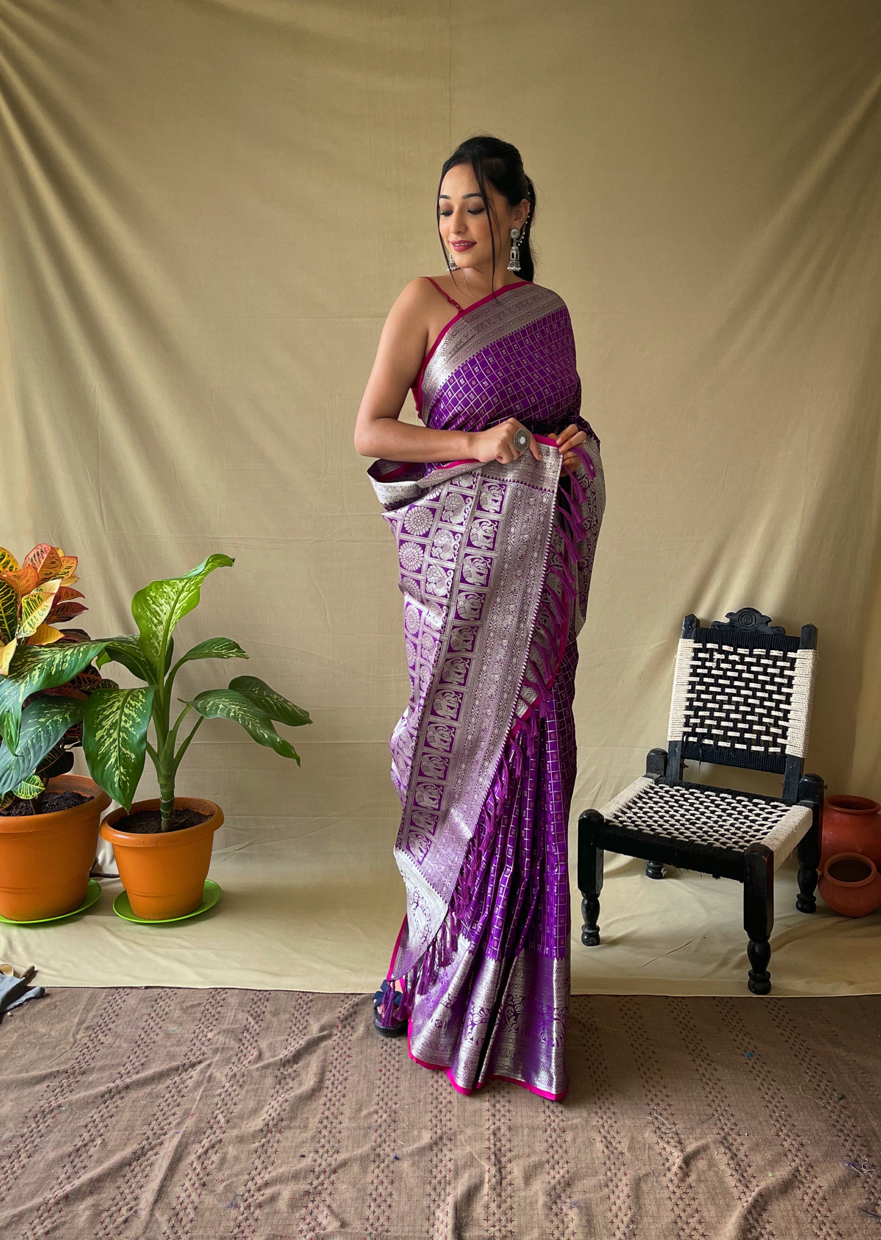 Eggplant Banarasi Silk Zari Weaving Saree