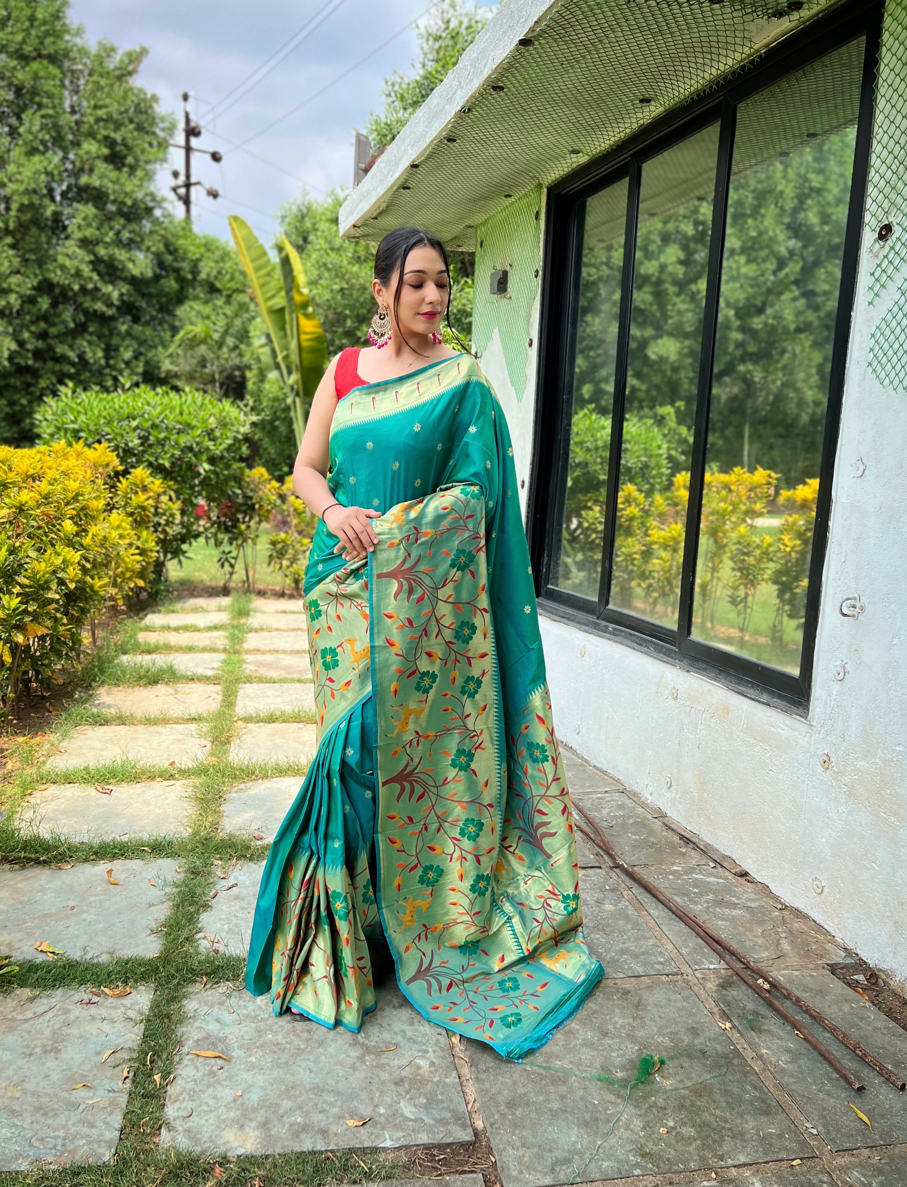Picturesque Paithani Traditional Border Teal Paithani Silk Saree