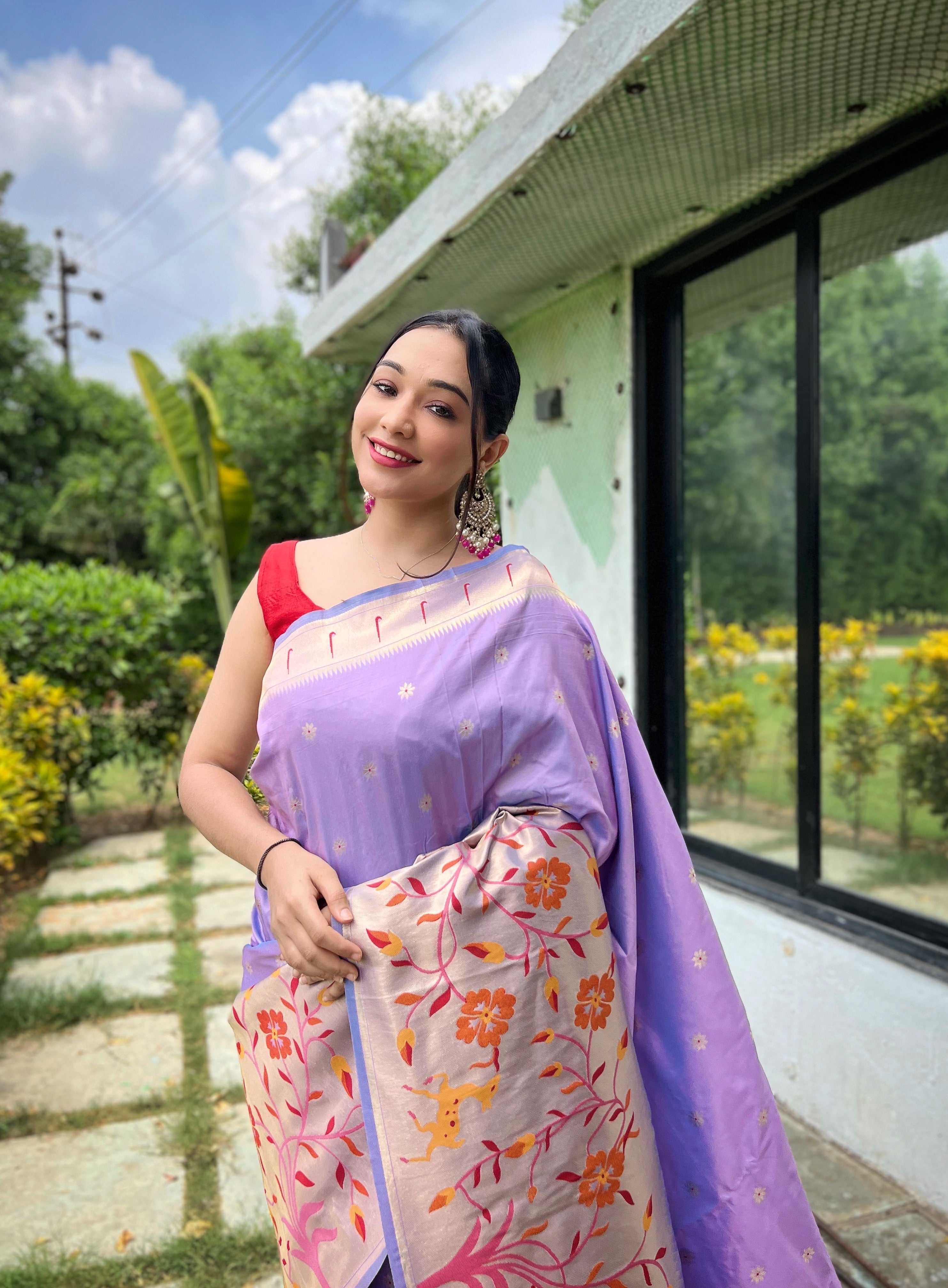 Enchanting Paithani Traditional Border Lavender Paithani Silk Saree