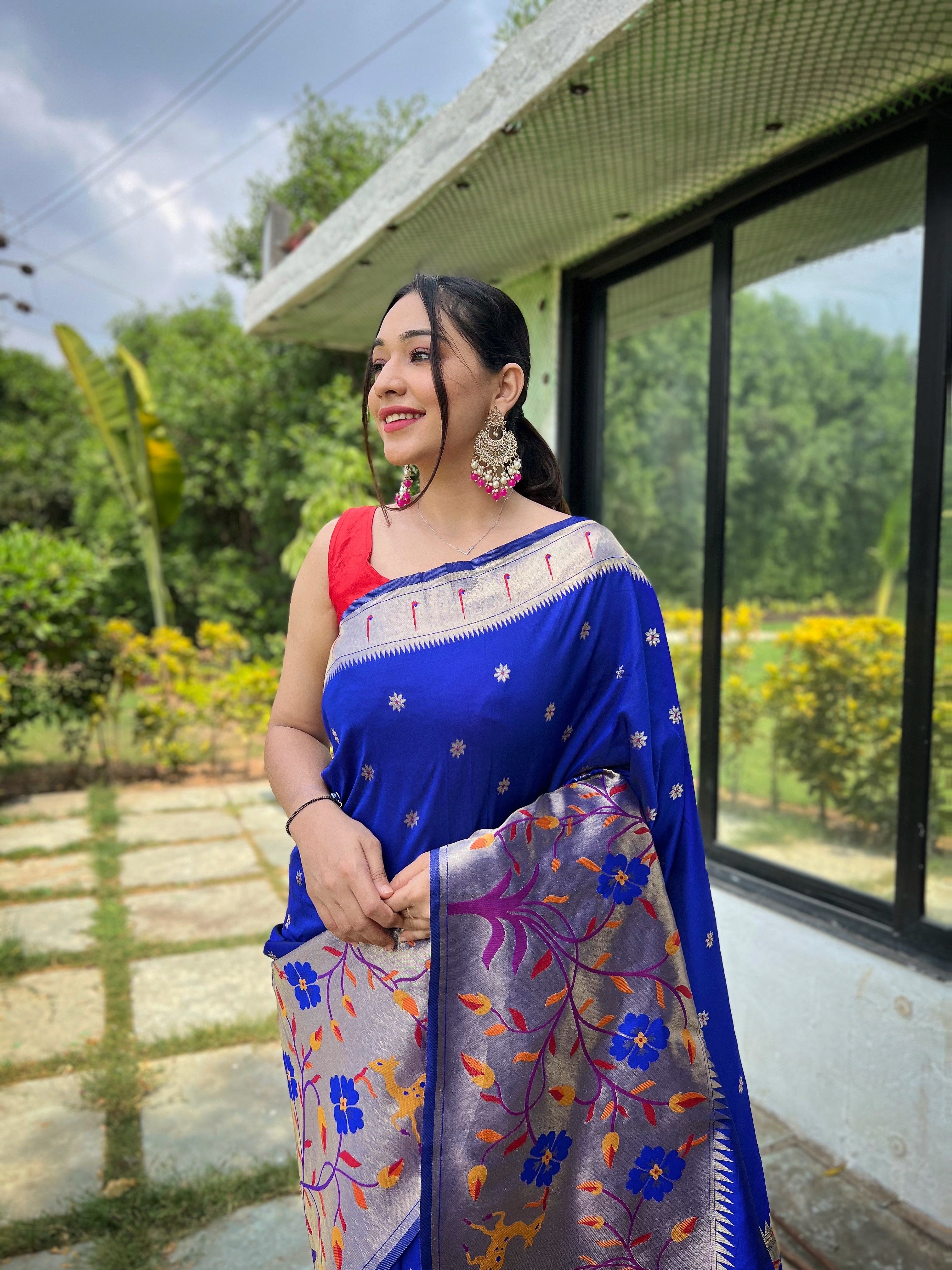 Exquisite Paithani Traditional Border Violet Paithani Silk Saree