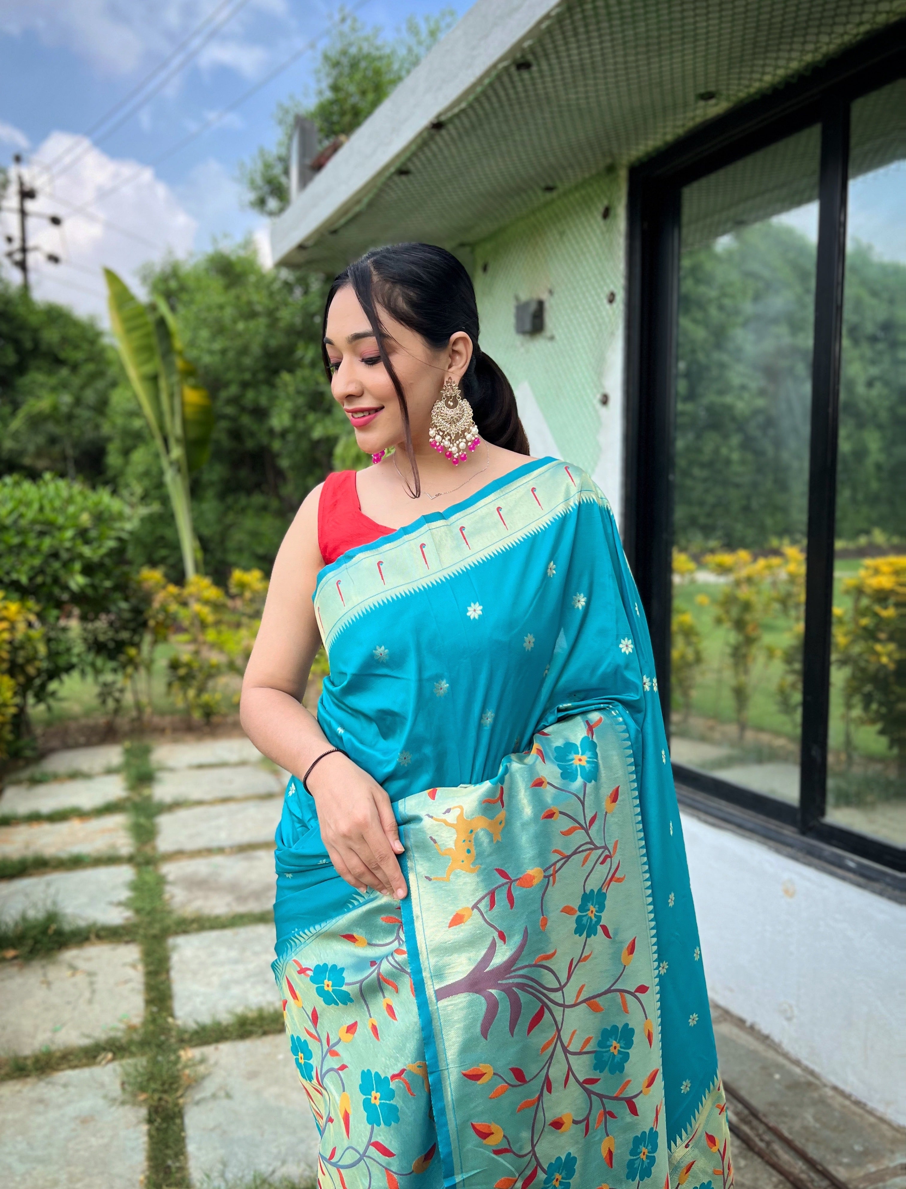 Lovely Paithani Traditional Border Turquoise Paithani Silk Saree