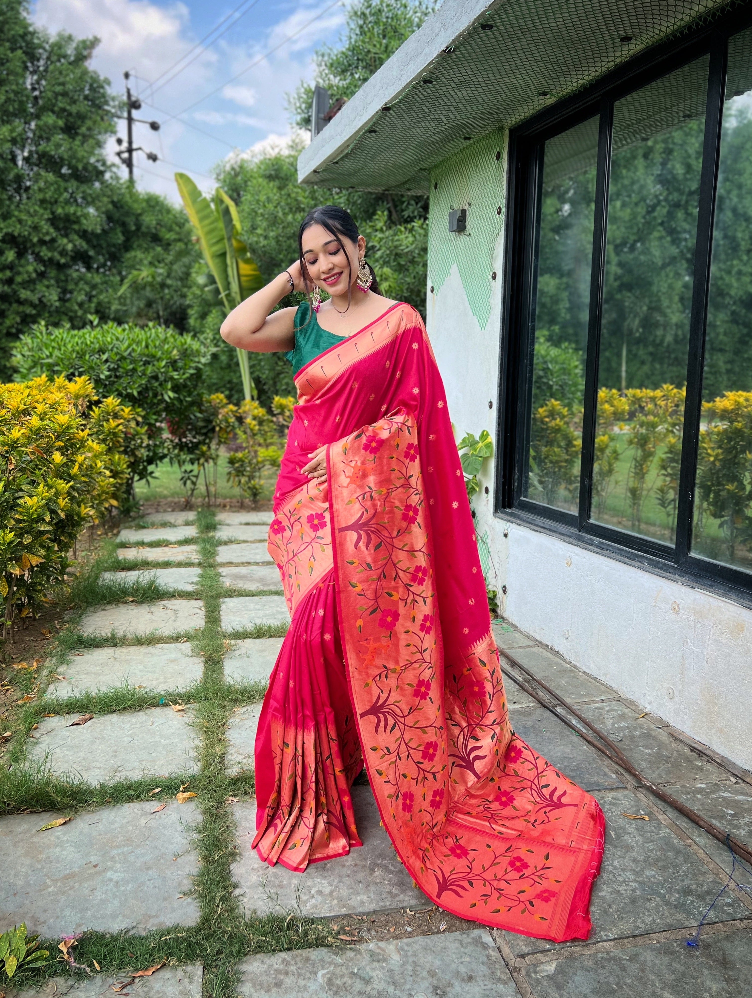 Lovely Paithani Traditional Border Pink Paithani Silk Saree