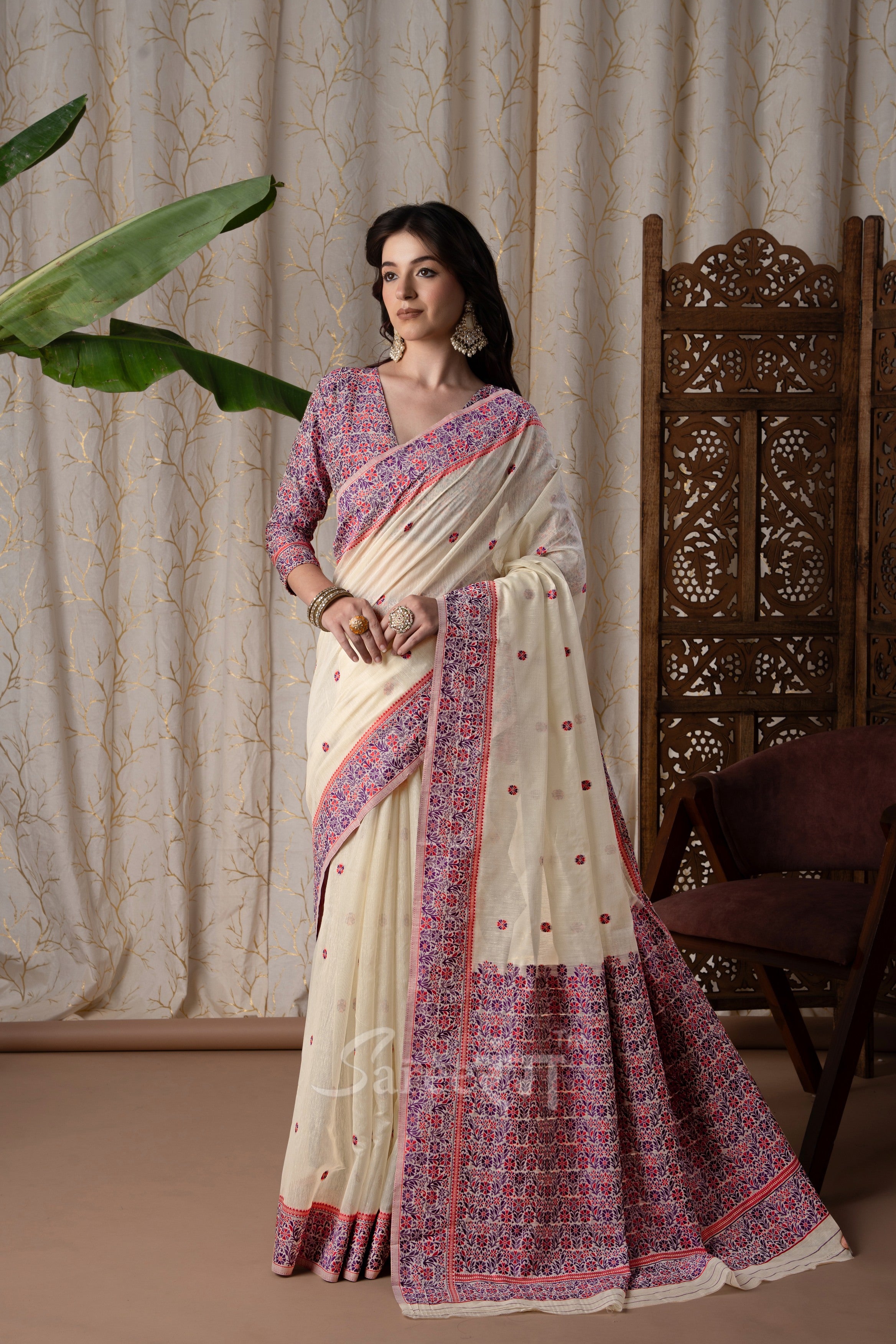Prajanya White Pure Linen Silk Woven Saree