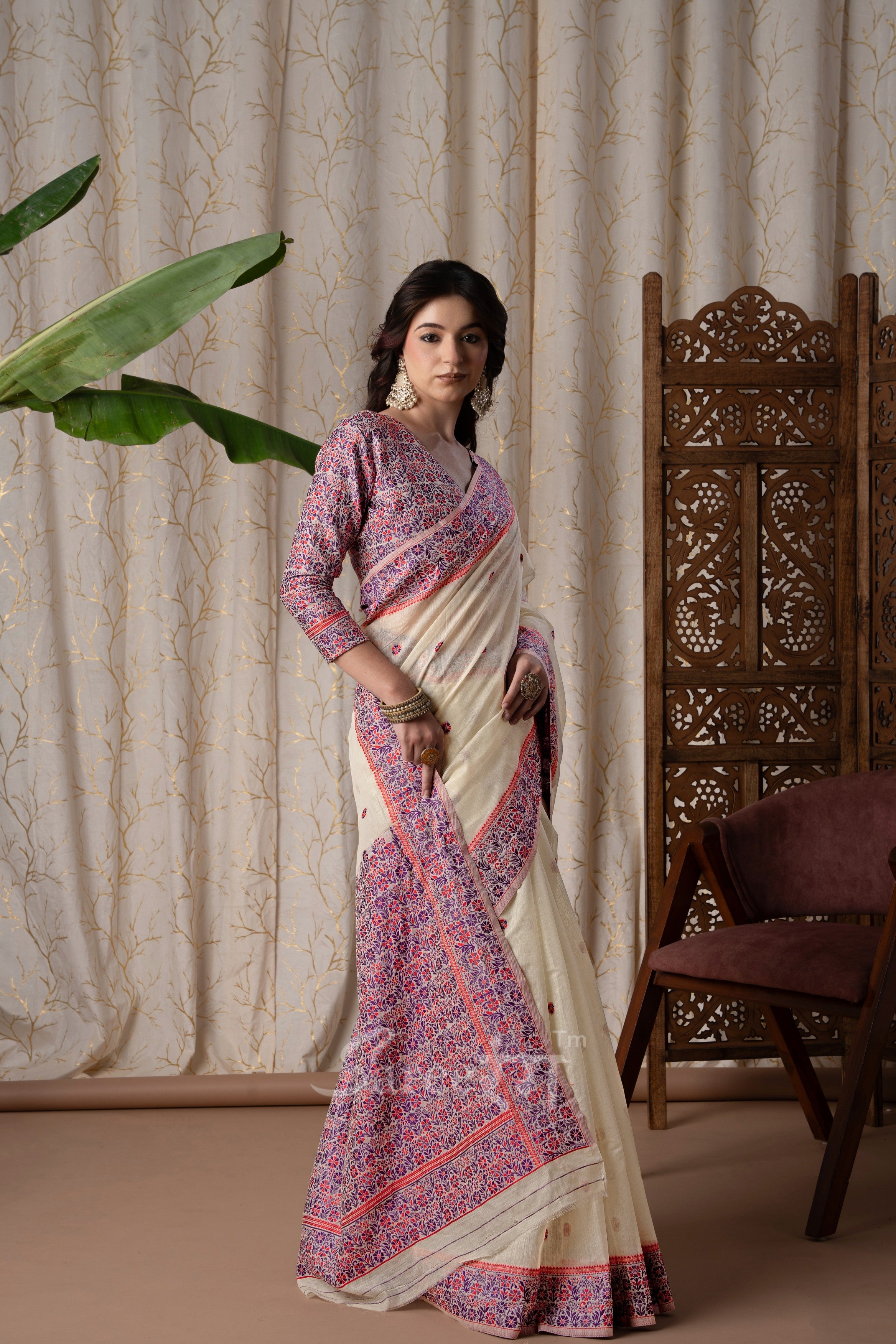 Prajanya White Pure Linen Silk Woven Saree