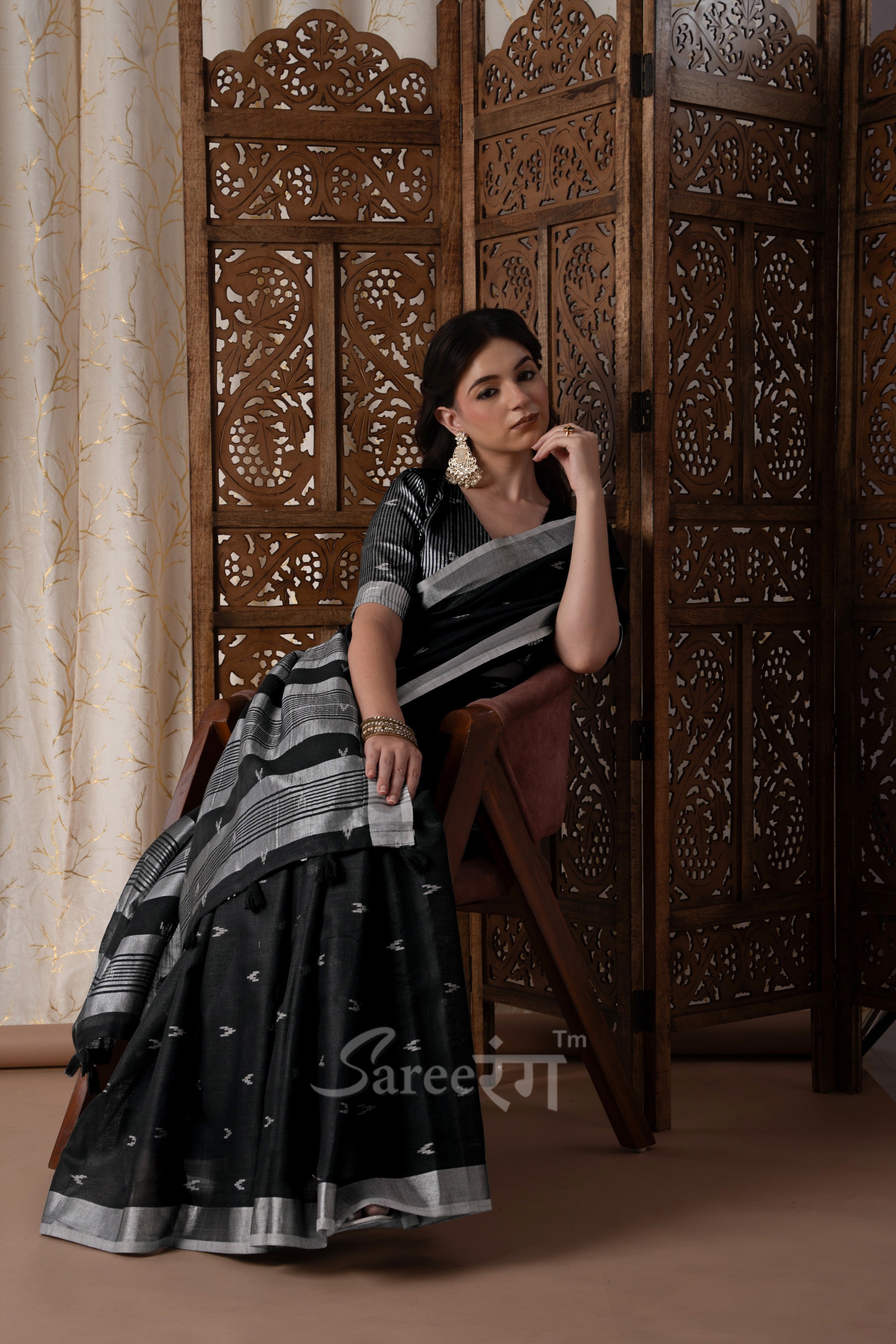 Rajmata Black Khadi Linen Butti Weaving Saree
