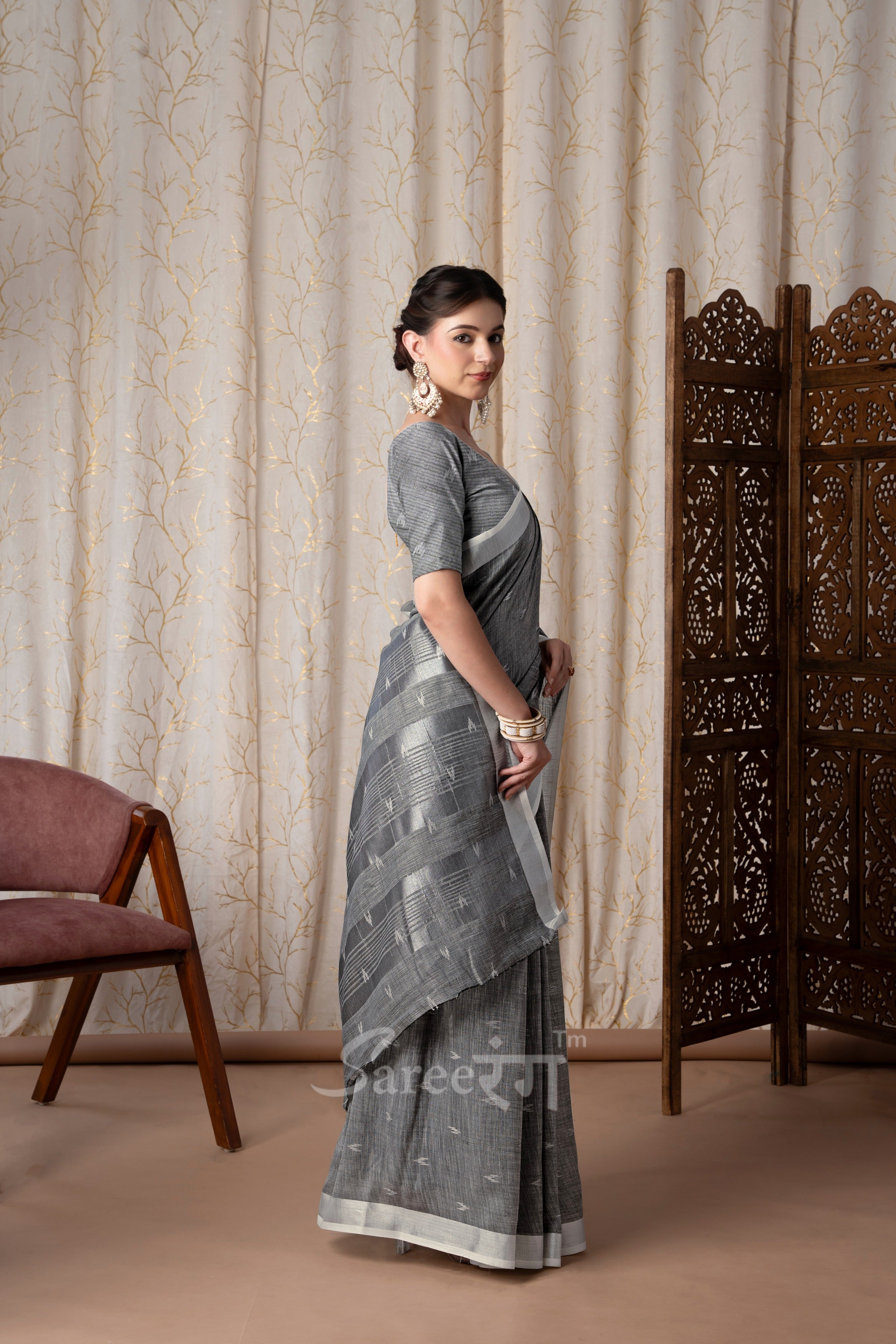 Rajmata Grey Khadi Linen Butti Weaving Saree